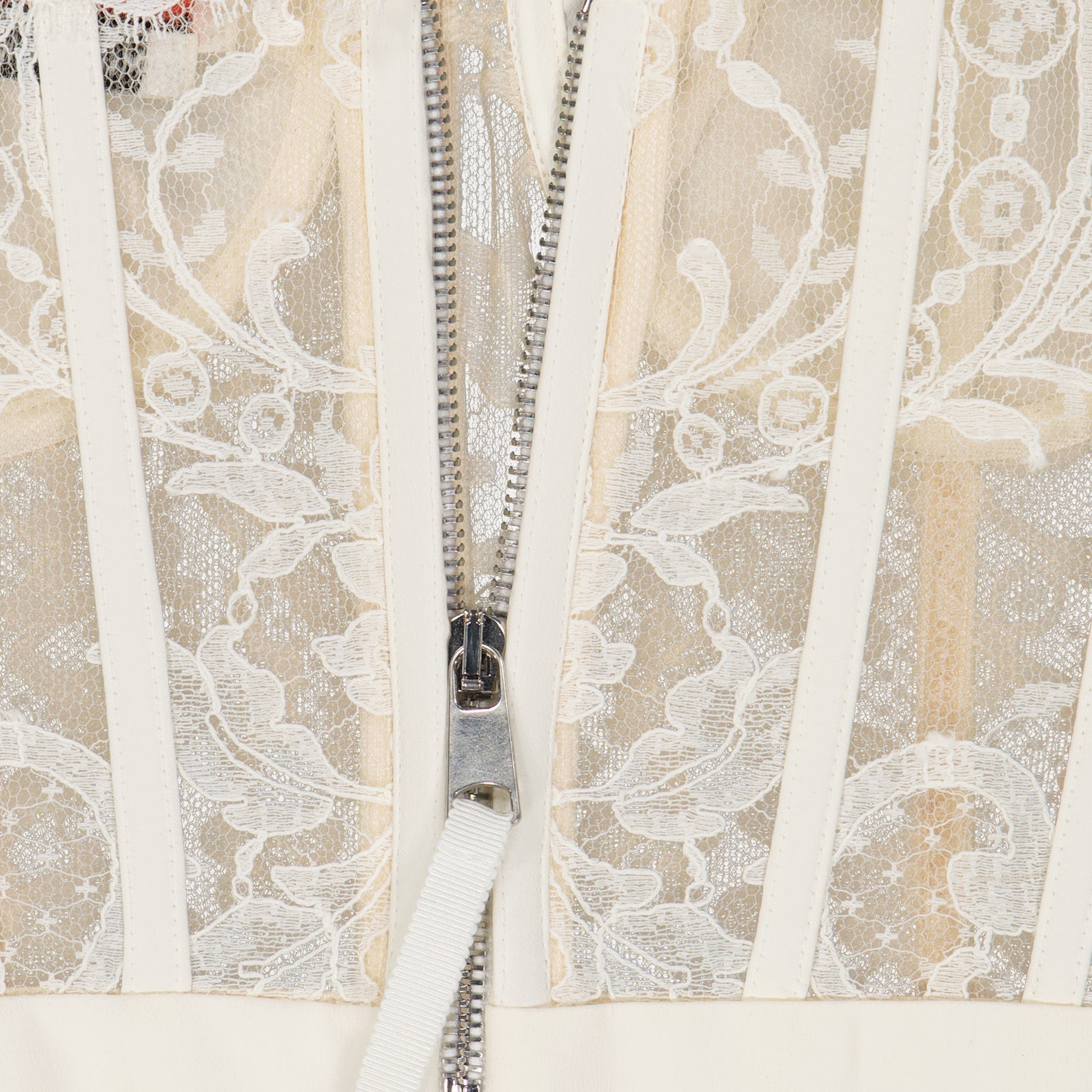 トップス レースコルセット Alexander McQueen 白 女性