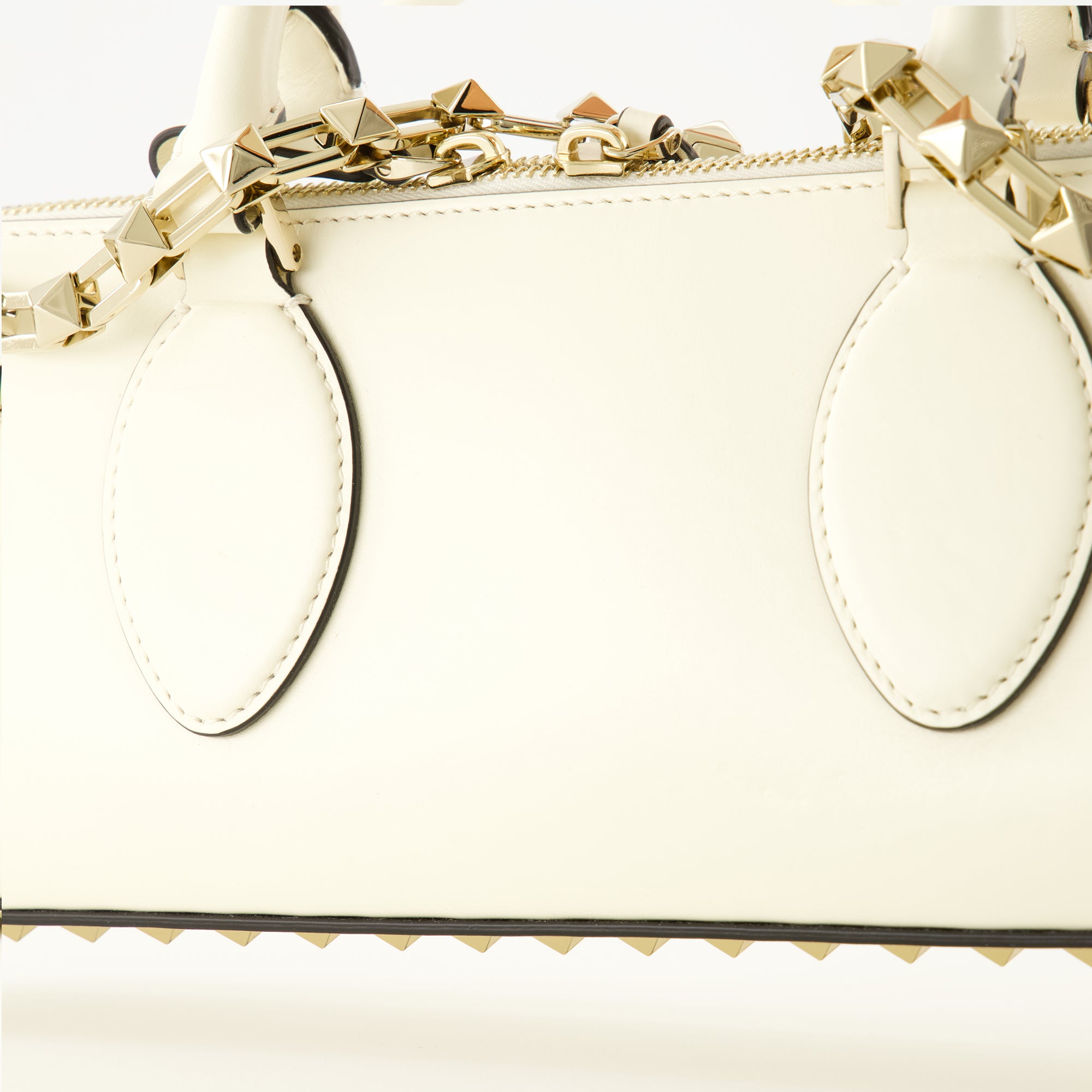 Sacs à main et épaule Sac Rockstud East-West blanc Valentino Garavani Blanc Femme