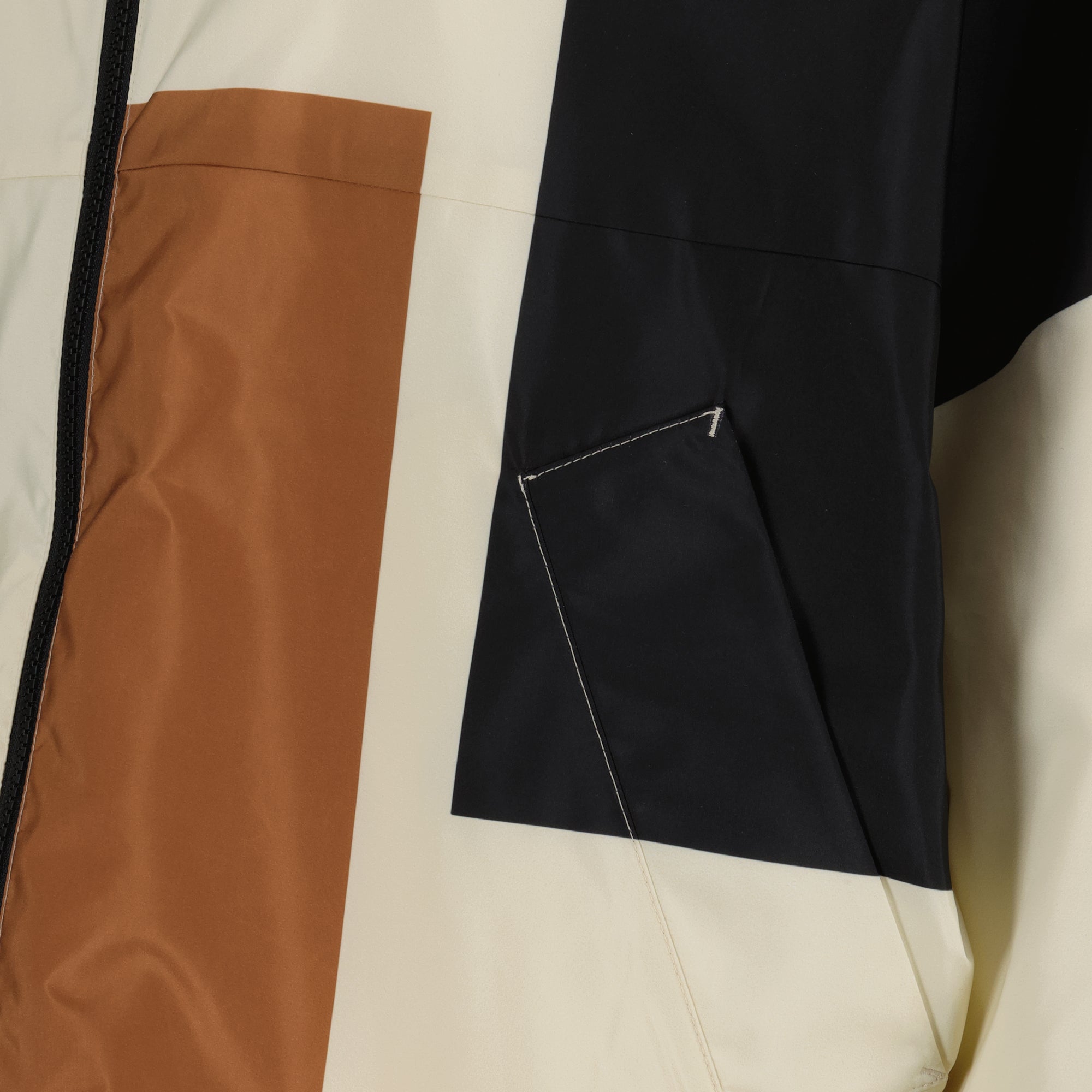 Jackets Coupe-vent réversible en nylon Fendi Beige Femme