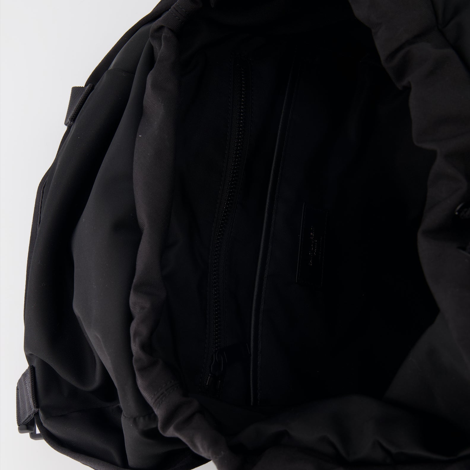 Sacs à dos Sac à dos en éconyl Saint Laurent Noir Homme
