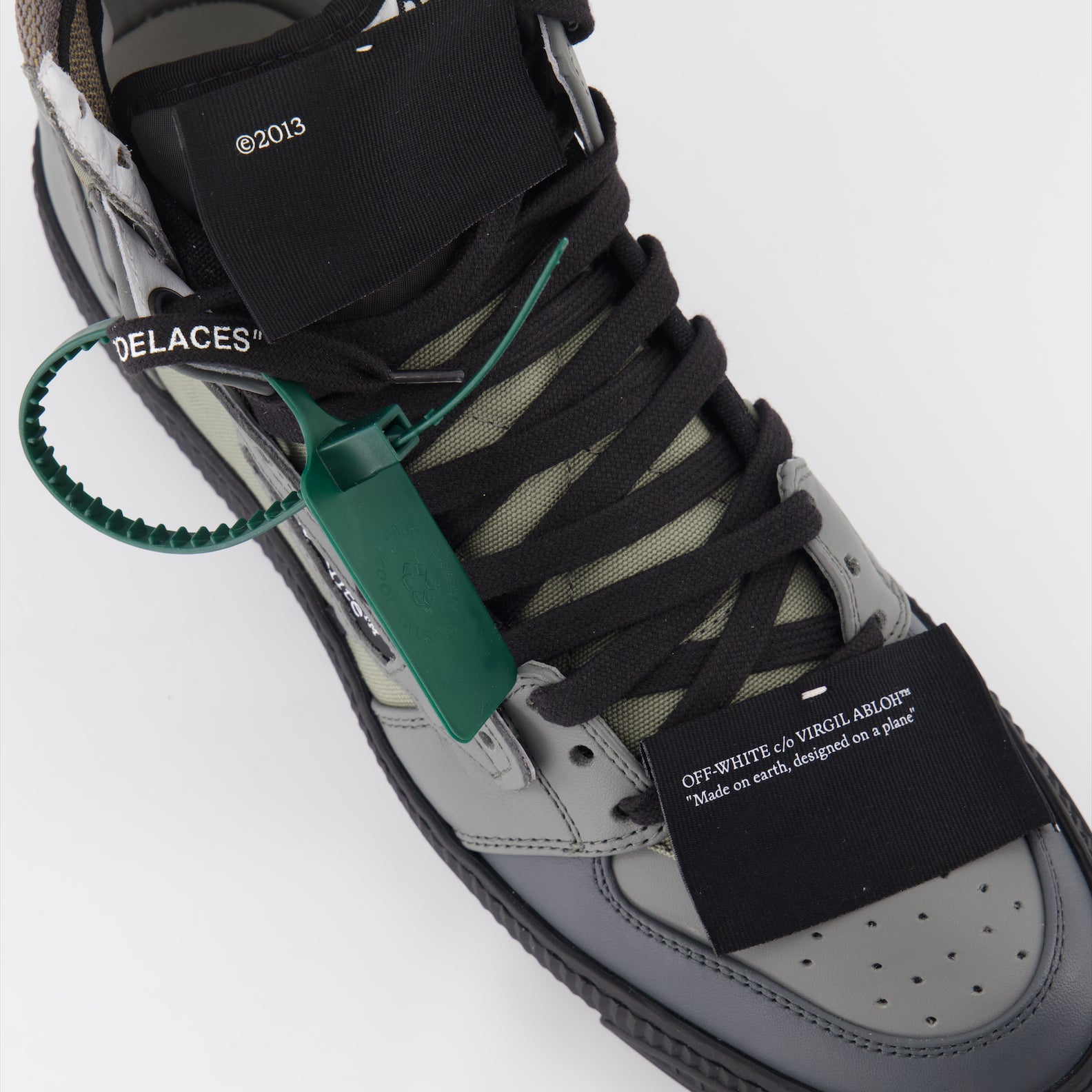 Sneaker Baskets 3.0 Off Court Off-White Gris Homme