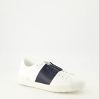 Imagen de las Zapatillas Open de Valentino Garavani para Hombre - Temporada Otoño-Invierno 2025 - Vista tres cuartos frontal derecha