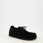Image de l'article Mocassins Utti Lace noir de la marque Birkenstock pour Homme - Saison Automne-Hiver 2025 - Vue trois quarts avant droite