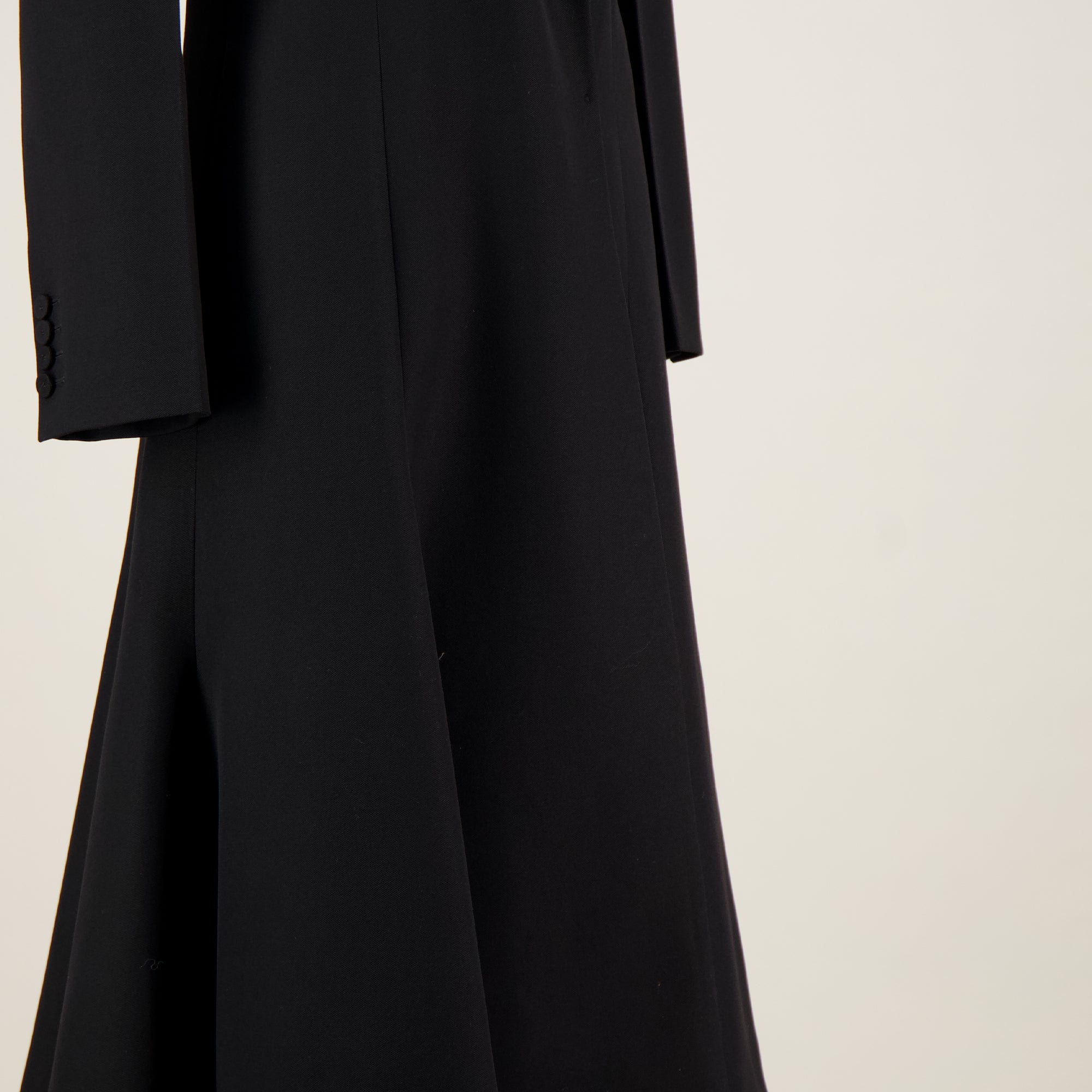 Image de l'article Manteau en laine de la marque Fendi pour Femme - Saison Automne-Hiver 2025 - Vue détaillée_1