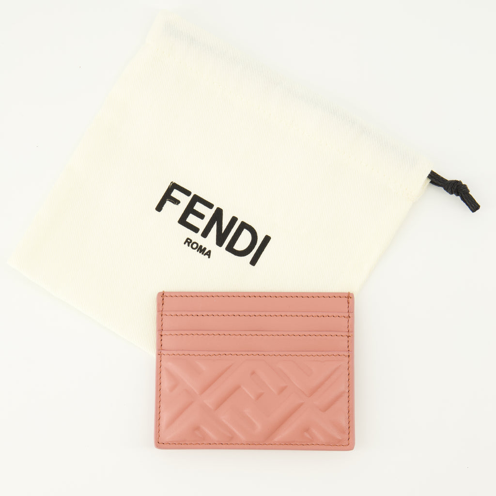 Imagem do Porta-cartões Baguette da marca Fendi para Senhora - Temporada Outono-Inverno 2025 - Vista Detalhada_2