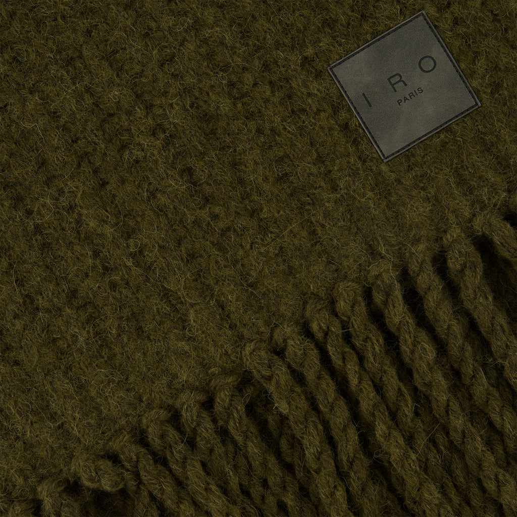 Imagen del artículo Bufanda de alpaca verde caqui de la marca Iro para Mujeres - Temporada Otoño-Invierno 2025 - Vista Detallada_3