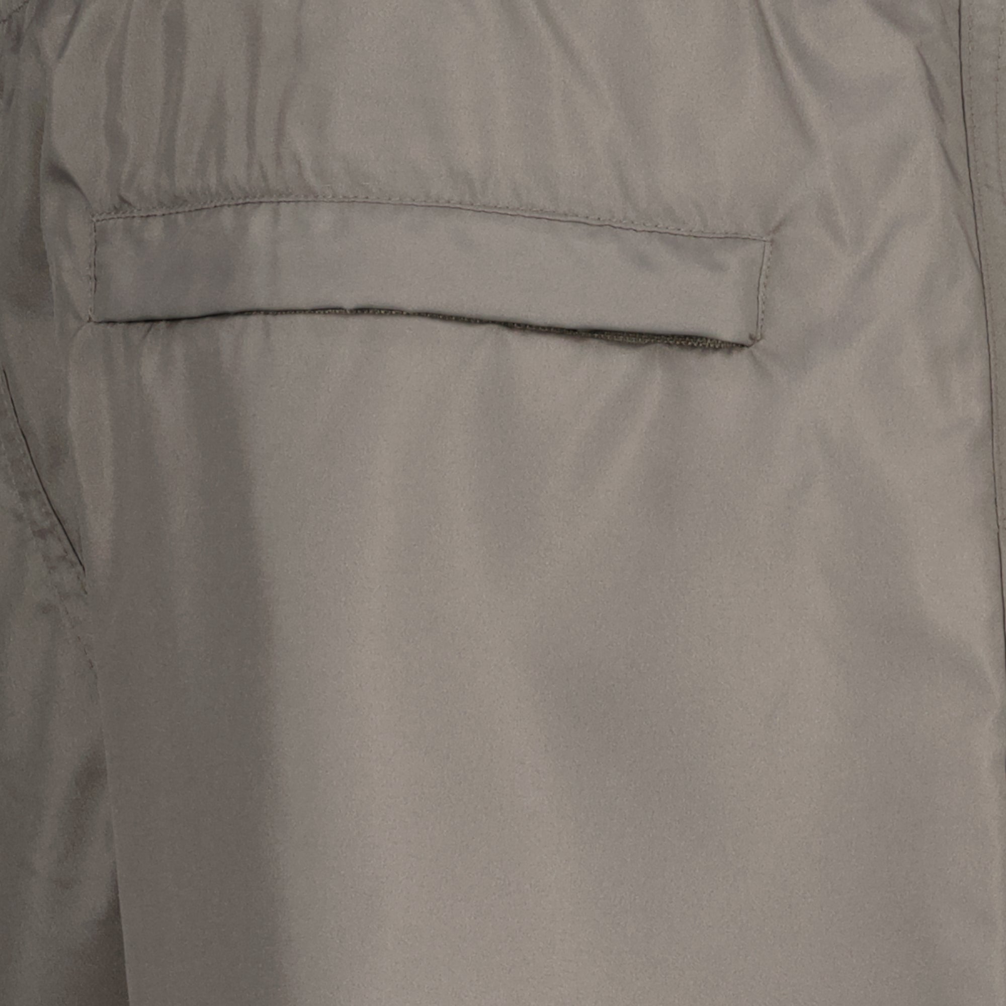 Bild des grauen AC-Badeanzugs für Herren von Courrèges - Frühjahr-Sommer 2026 - Detaillierte Ansicht_2