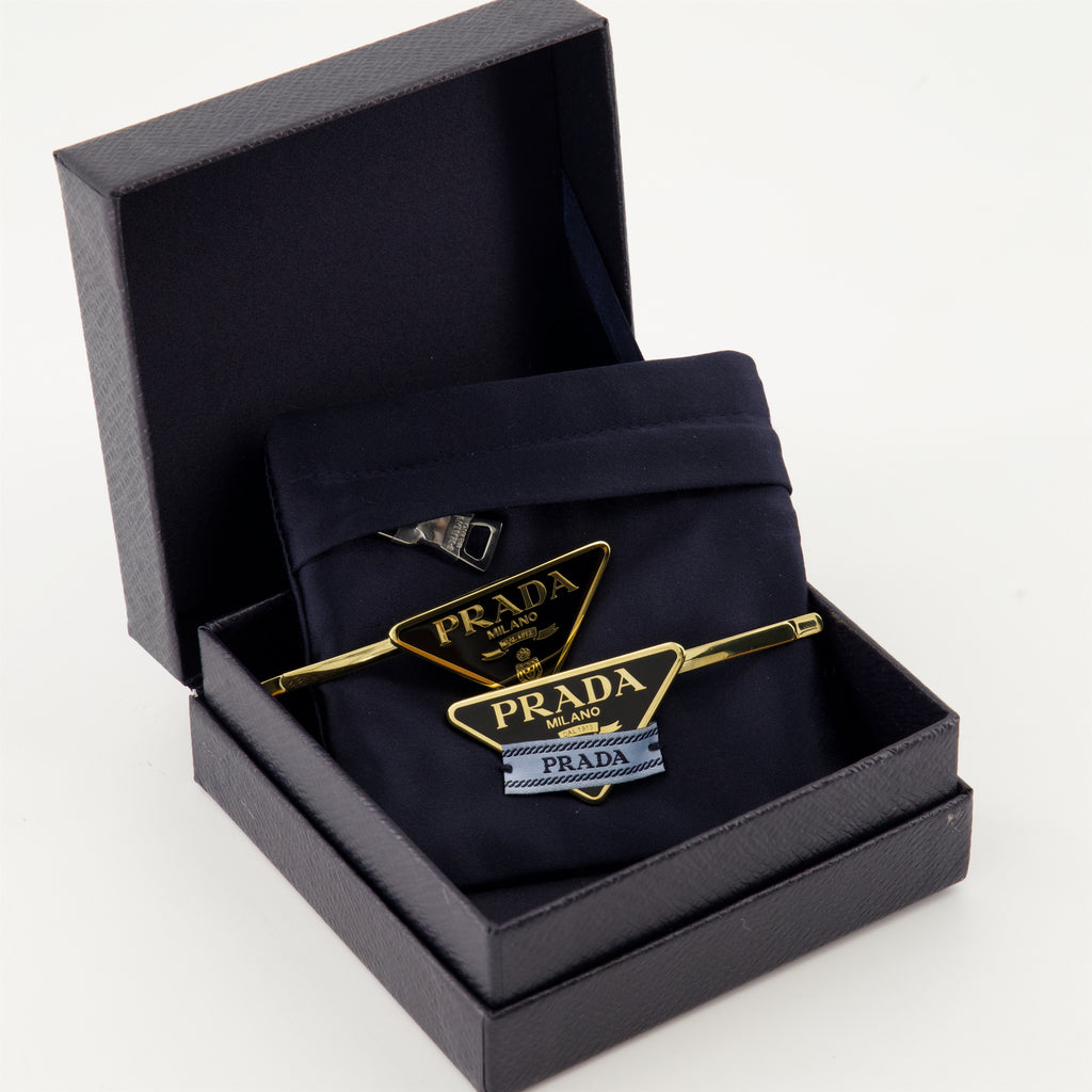 Hats, caps and beanies Épingles à cheveux Triangle Prada Black Femme