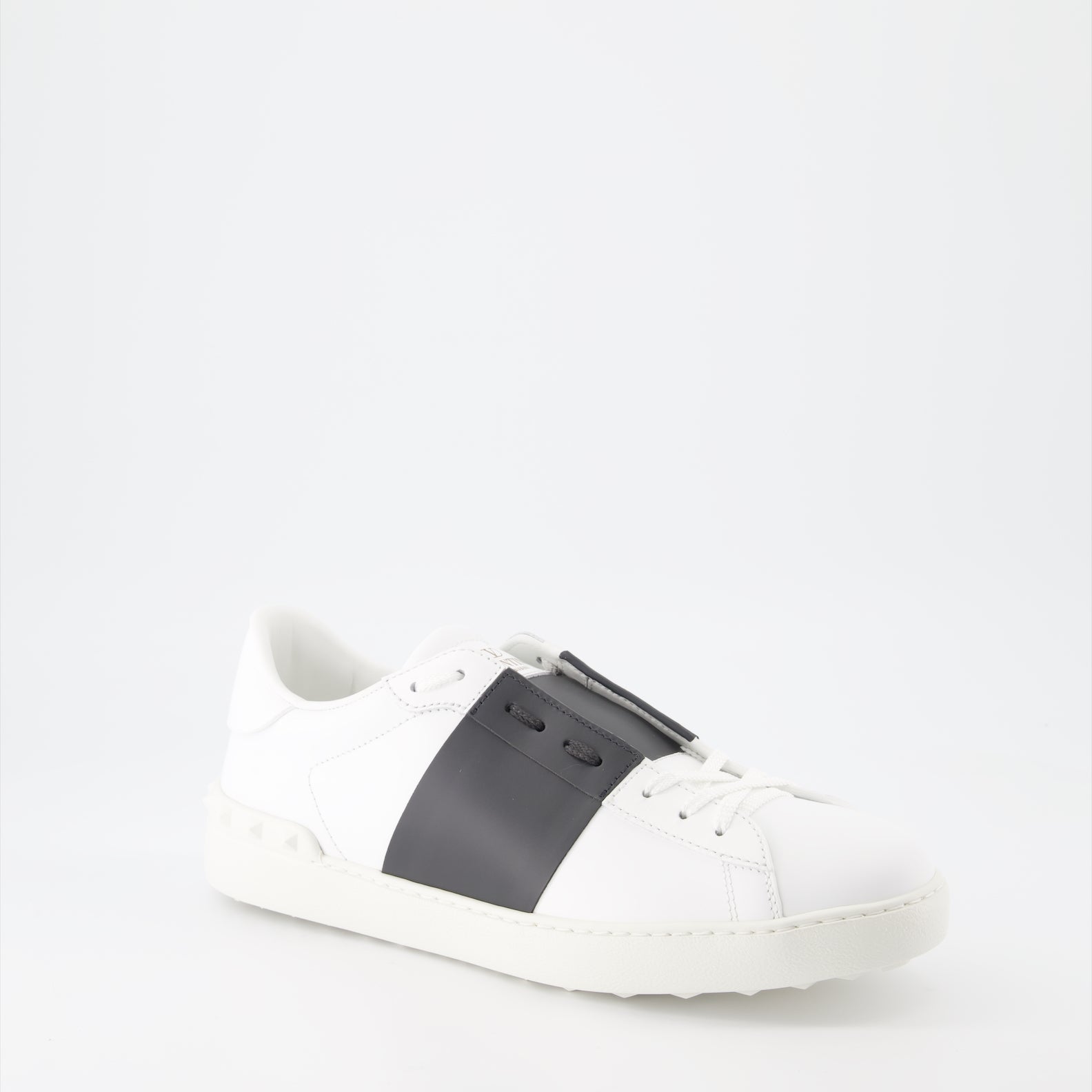 Baskets Baskets Open blanche et noir en cuir Valentino Garavani Blanc Homme