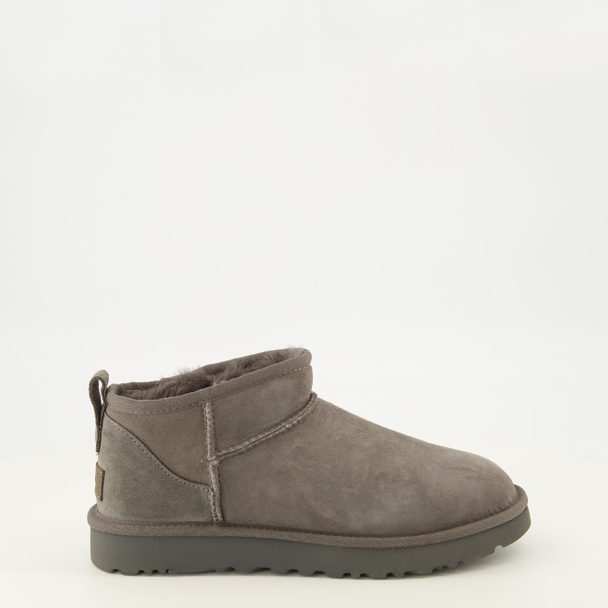 Bottines Bottes Classic Ultra mini grise Ugg Gris Femme