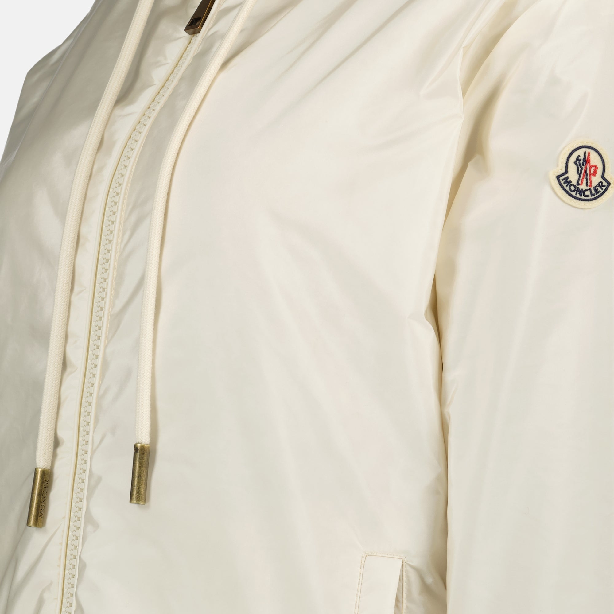 Image de l'article Sweat zippé en teddy réversible de la marque Moncler pour Femme - Saison Automne-Hiver 2025 - Vue détaillée_4