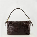 Imagen del artículo bolso Mamma Baguette de cuero marrón de la marca Fendi para mujer - Temporada Otoño-Invierno 2025 - Vista Trasera