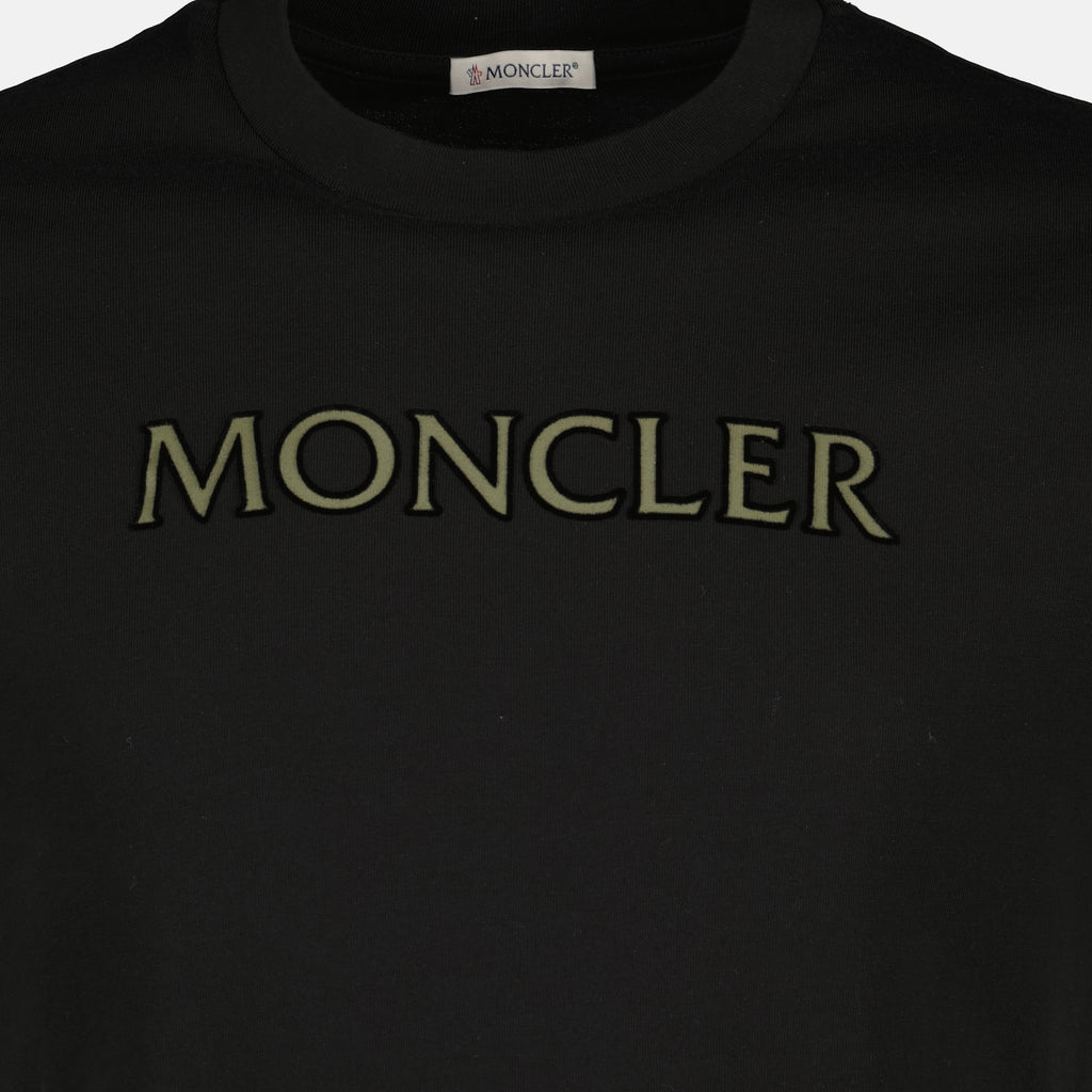 Image de l'article T-shirt à logo imprimé noir de la marque Moncler pour Homme - Saison Printemps-Été 2026 - Vue détaillée_1