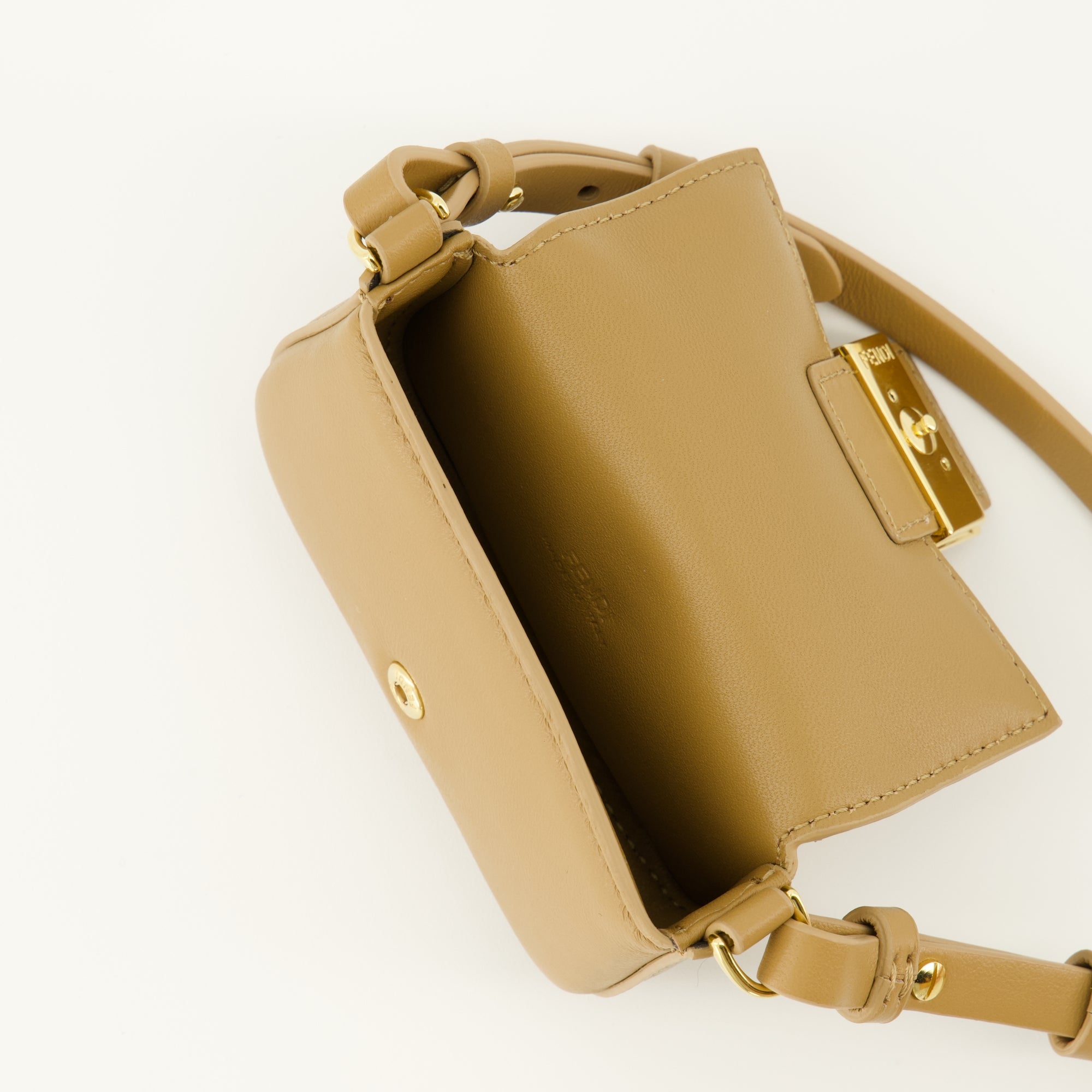 Image of the Fendi Mini Baguette bag for Women - Autumn-Winter 2025 - Detailed View_3