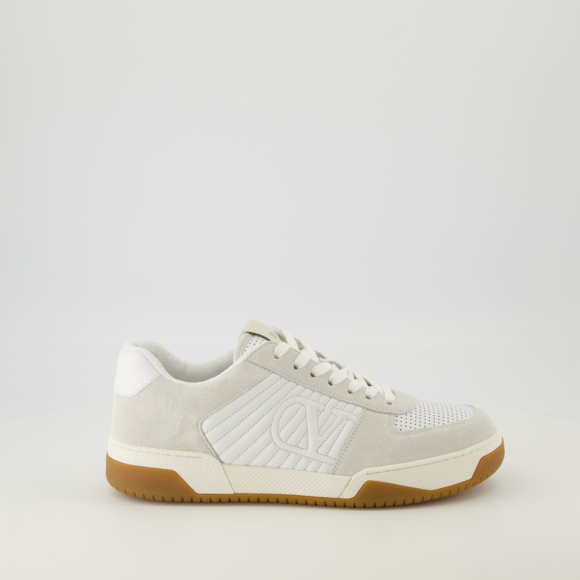 バレンティノ・ガラヴァーニの白いスパリー・スニーカーの画像 - メンズ - 2026年春夏 - 右側面ビュー