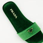 Scarpe aperte Sandali in Velluto Verde Prada Verde Femme