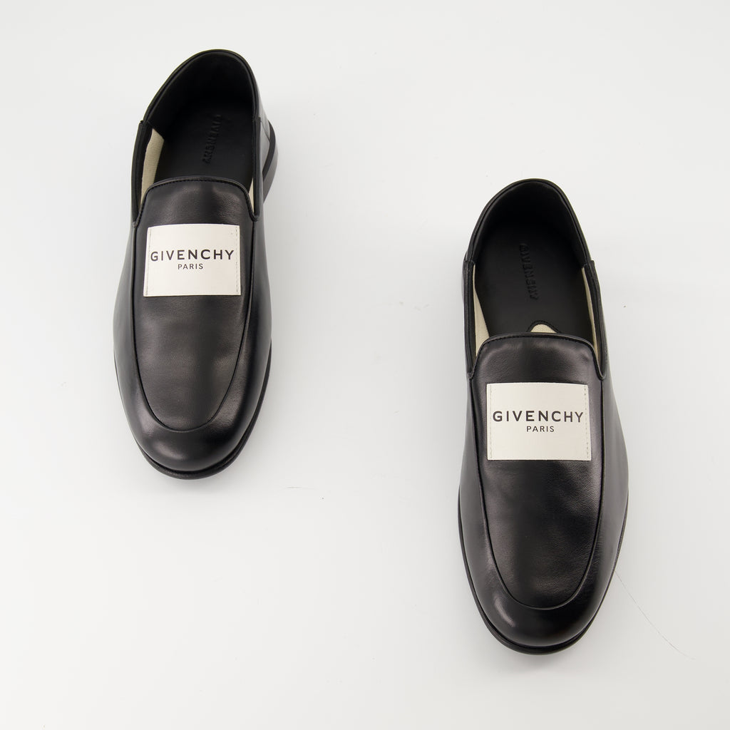 Image of the Givenchy label loafers for men - Autumn-Winter 2025 season - Top view of a pair of shoes
