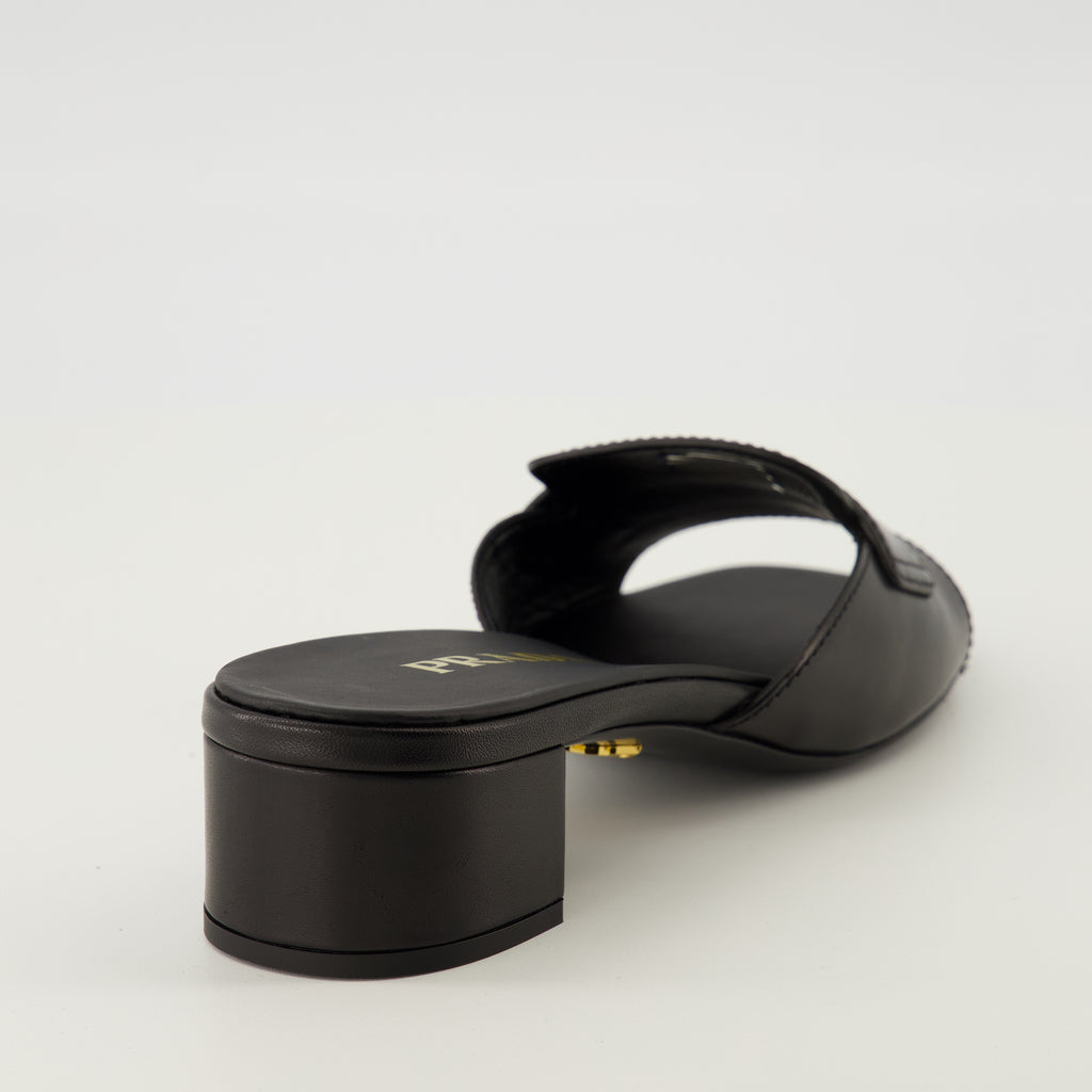 Image de l'article Mules en cuir noir de la marque Prada pour Femme - Saison Printemps-Été 2026 - Vue arrière