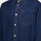 Imagen de la camisa Ami corazón de la marca Ami PARIS para Unisex - Temporada Otoño-Invierno 2025 - Vista Detallada_3