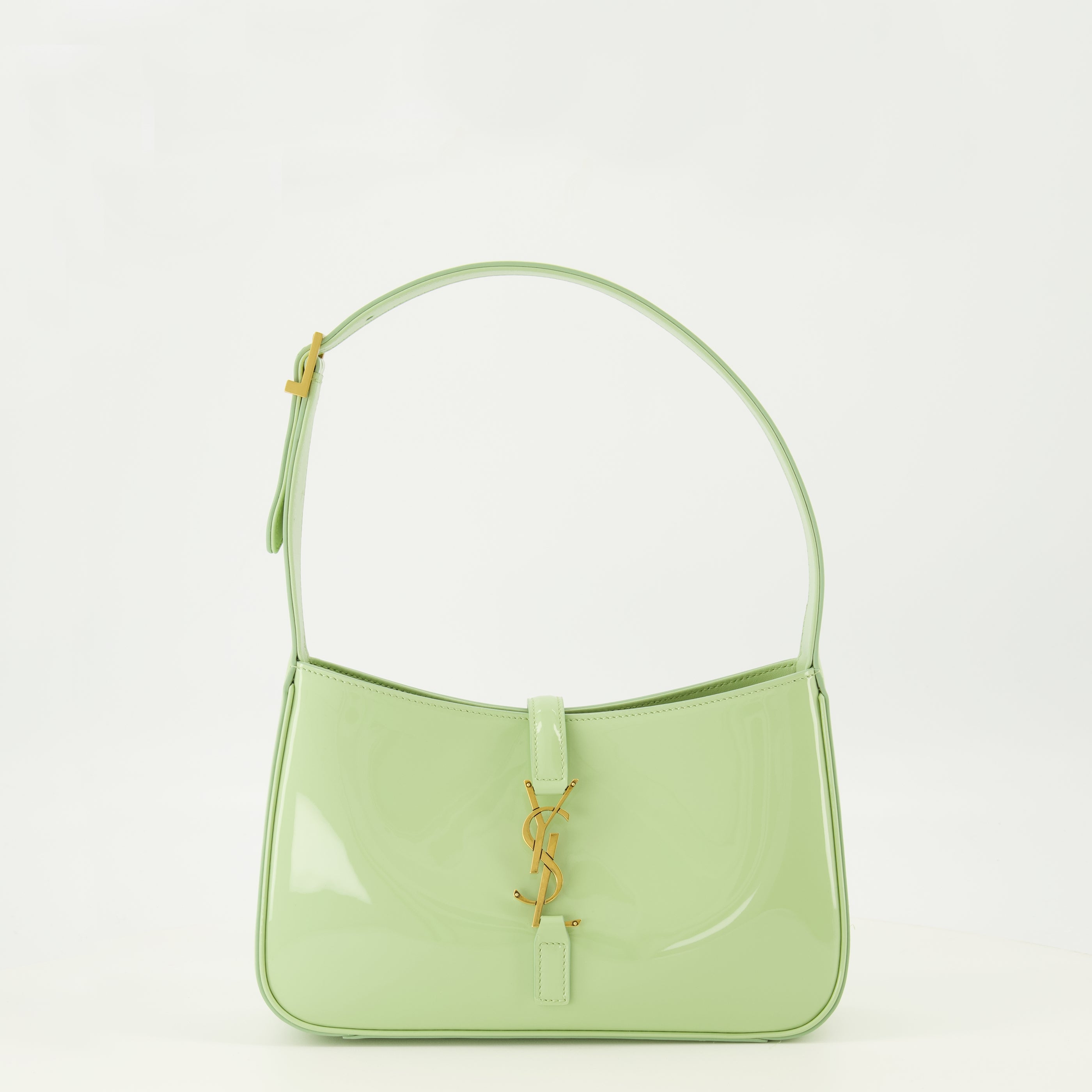 Image de l'article Sac Le 5 à 7 en cuir verni bleu de la marque Saint Laurent pour Femme - Saison Printemps-Été 2026 - Vue de Face