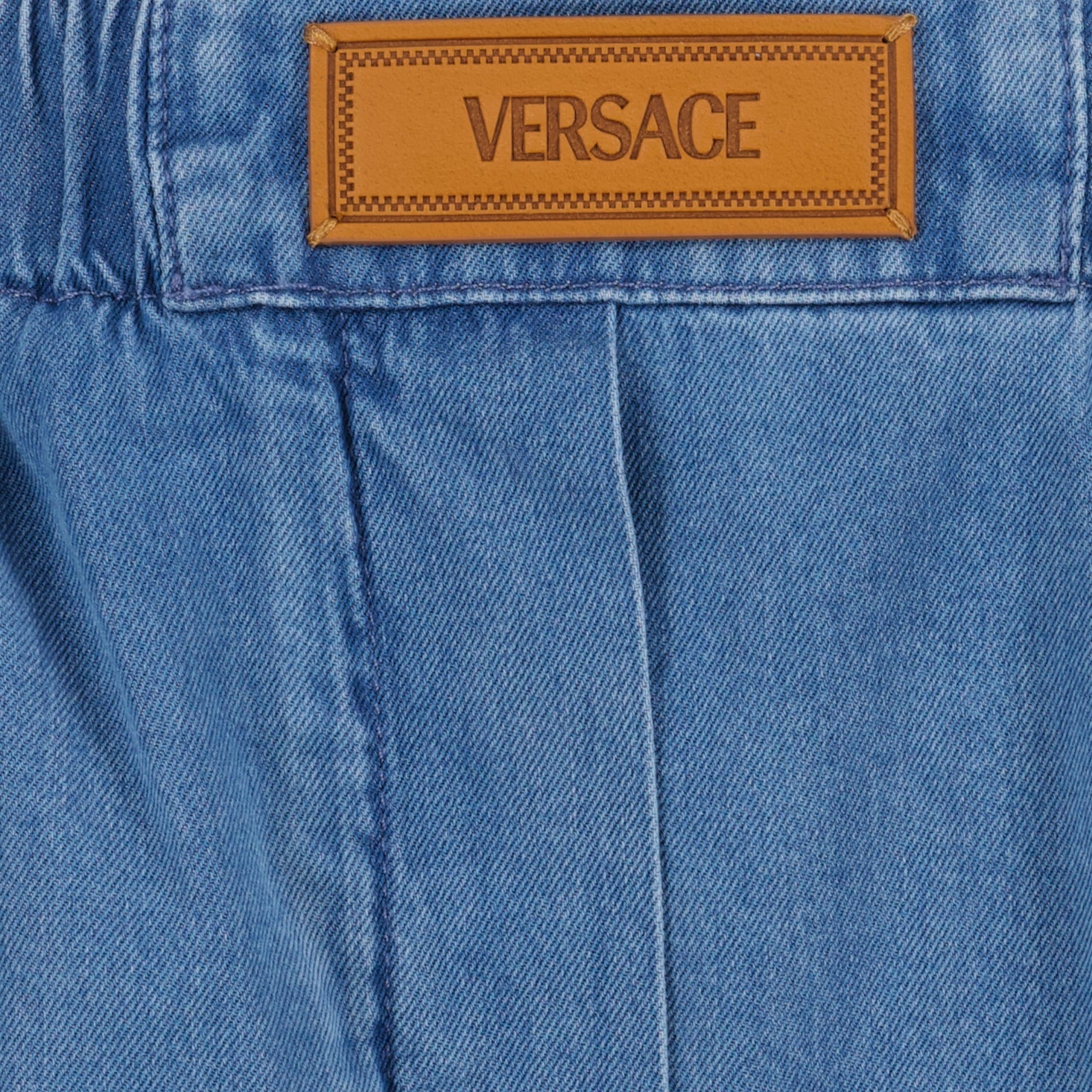 Shorts Short en denim Versace Azul Femme