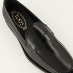 Imagen de los mocasines de cuero para hombre de Tod's - Temporada Otoño-Invierno 2025 - Vista detallada desde arriba