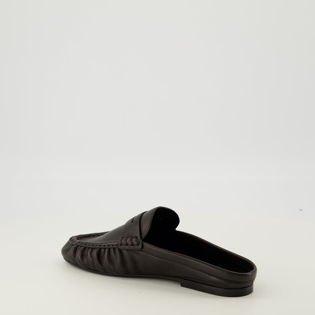 Image de l'article Mules Loafer noir de la marque Saint Laurent pour Femme - Saison Automne-Hiver 2025 - Vue trois quarts arrière droite