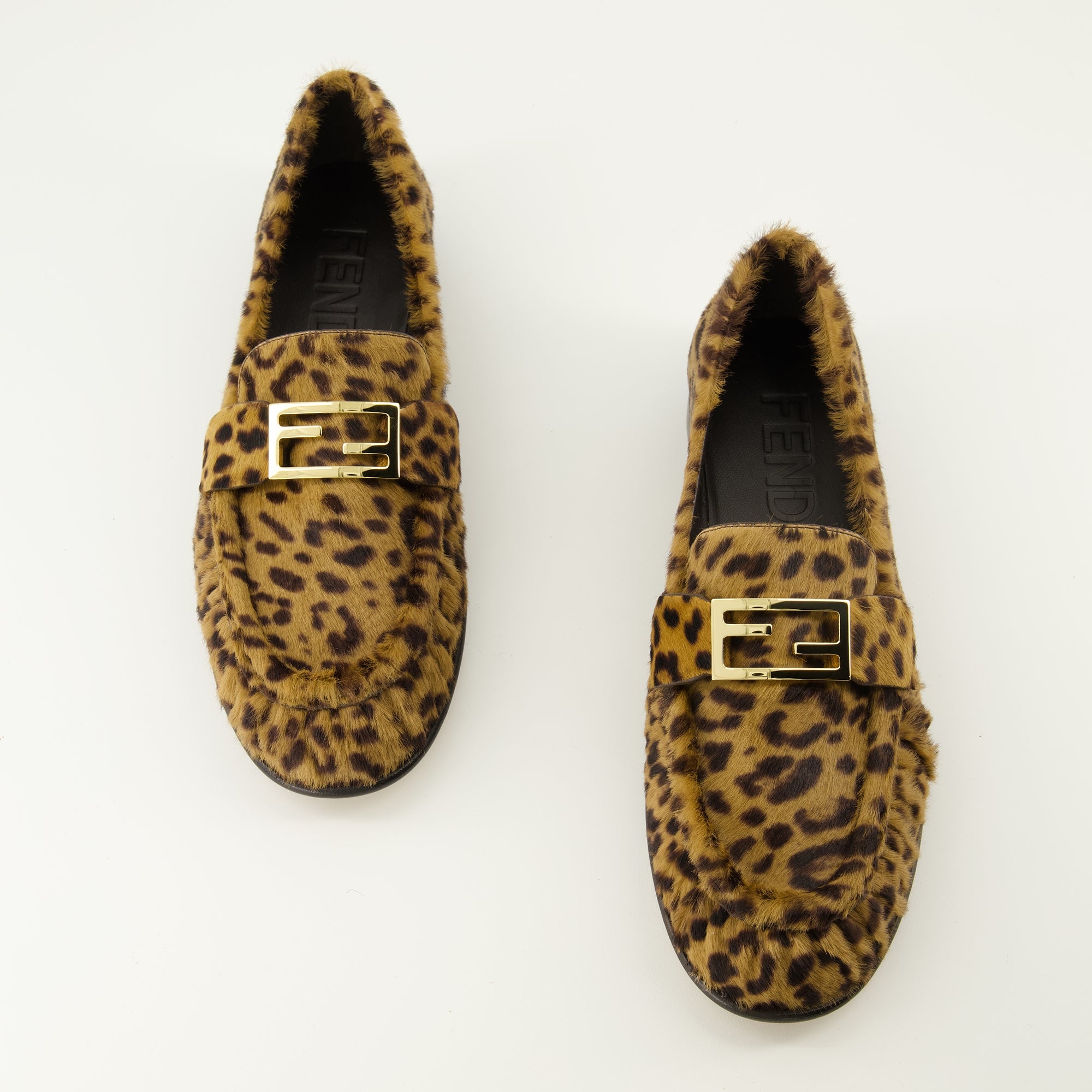 Image de l'article Mocassins Baguette imprimé laopard de la marque Fendi pour Femme - Saison Automne-Hiver 2025 - Vue de dessus paire de chaussure