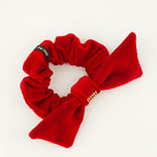 Imagen del chouchou de terciopelo rojo de la marca Miu Miu para mujer - Temporada Primavera-Verano 2026 - Vista Detallada_2