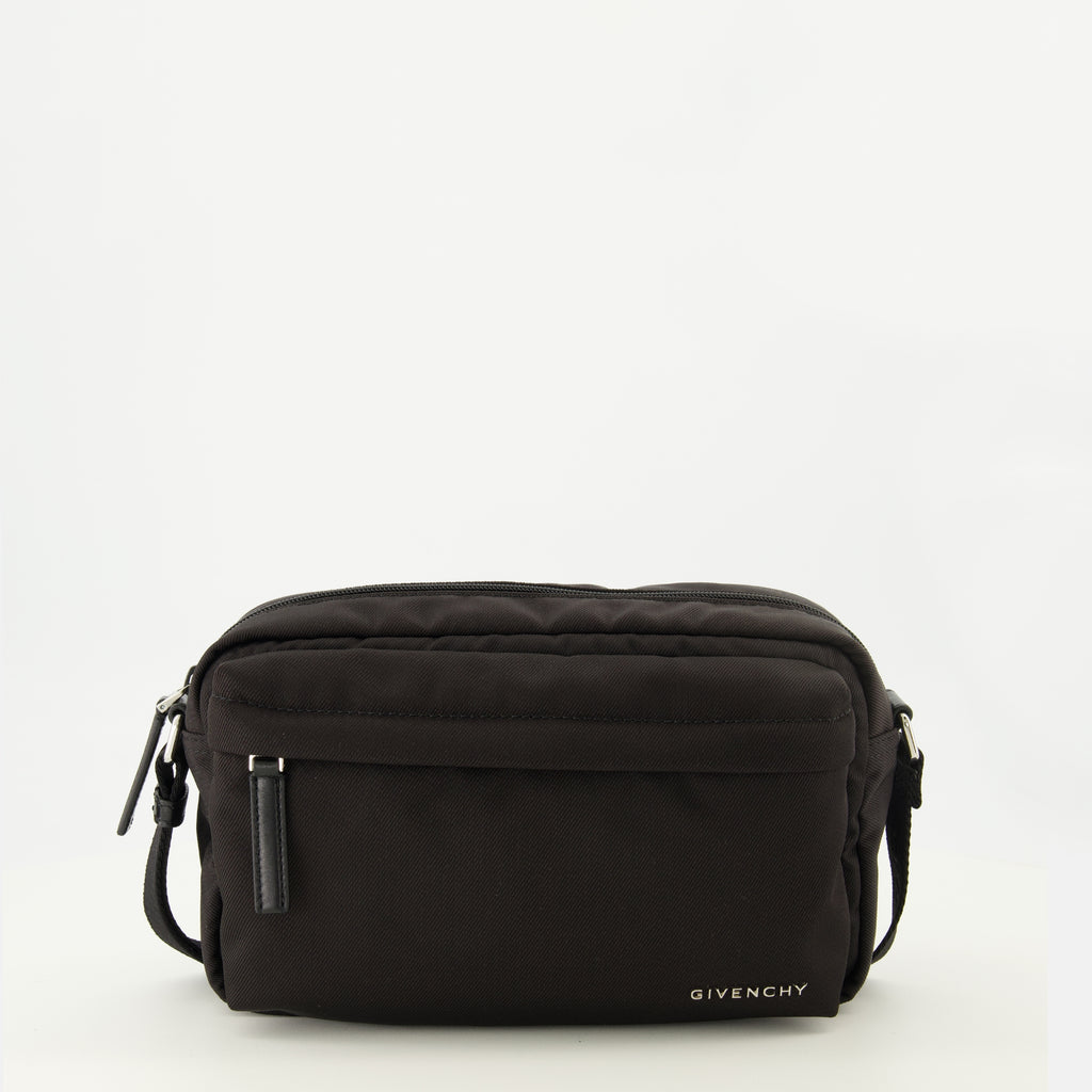 Imagem da Bolsa Essential U Preta da Givenchy para Homem - Coleção Primavera-Verão 2026 - Vista Frontal