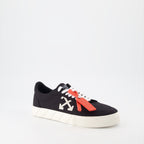 Baskets Baskets basses Vulcanized Off-White Noir Homme