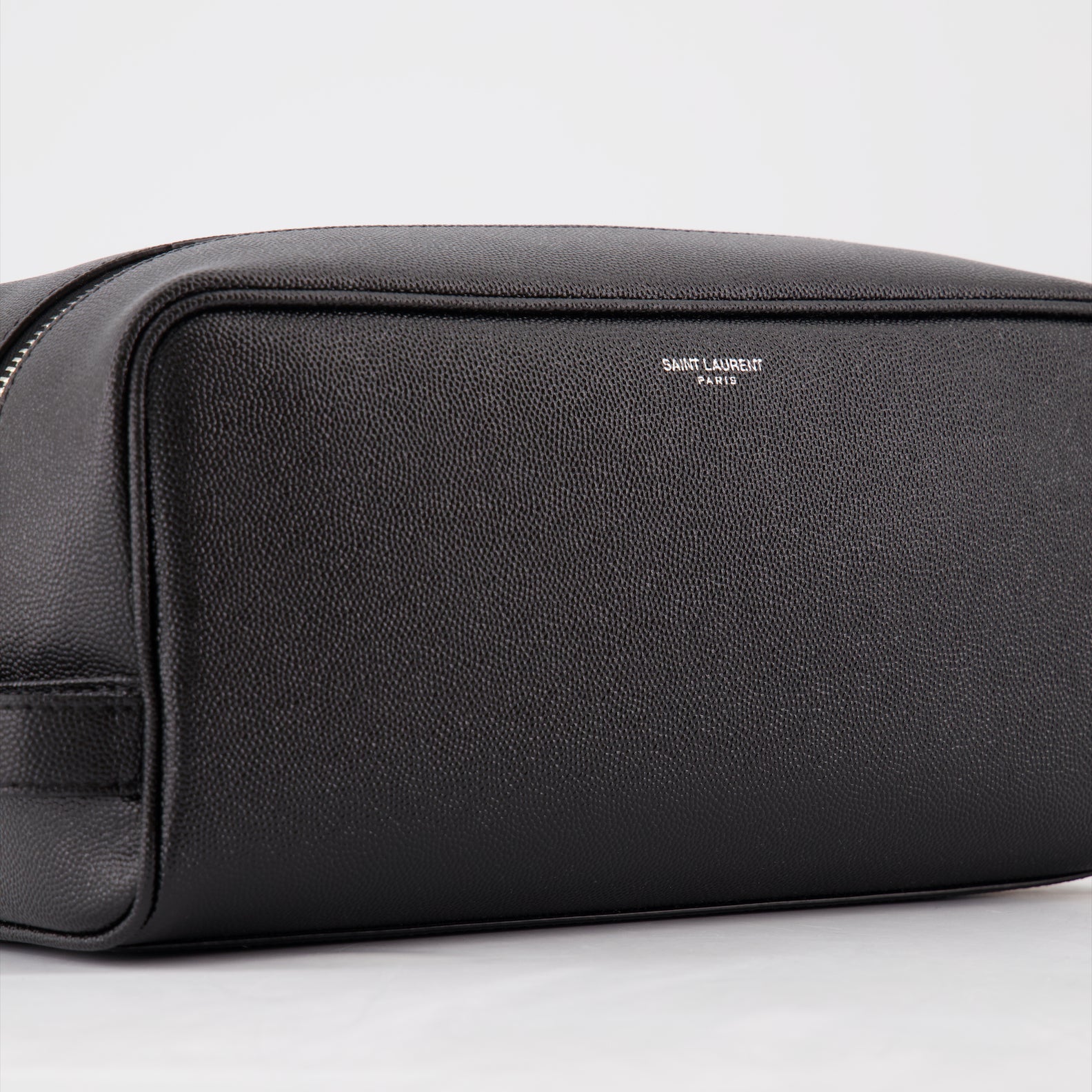 Bolsitas Trousse de toilette en cuir Saint Laurent Negro Homme