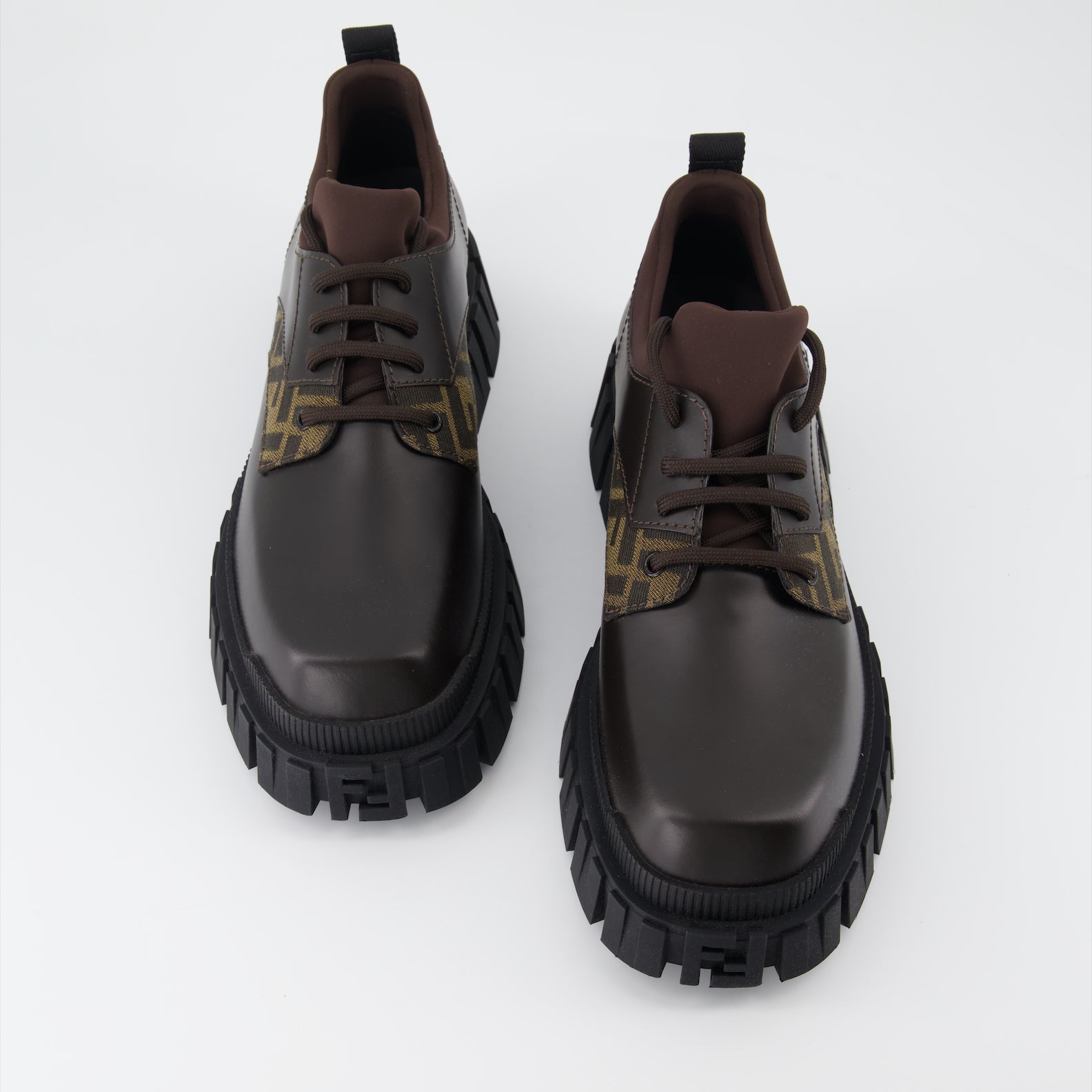 Sapatos sociais Chaussures à lacets Fendi Marrom Homme