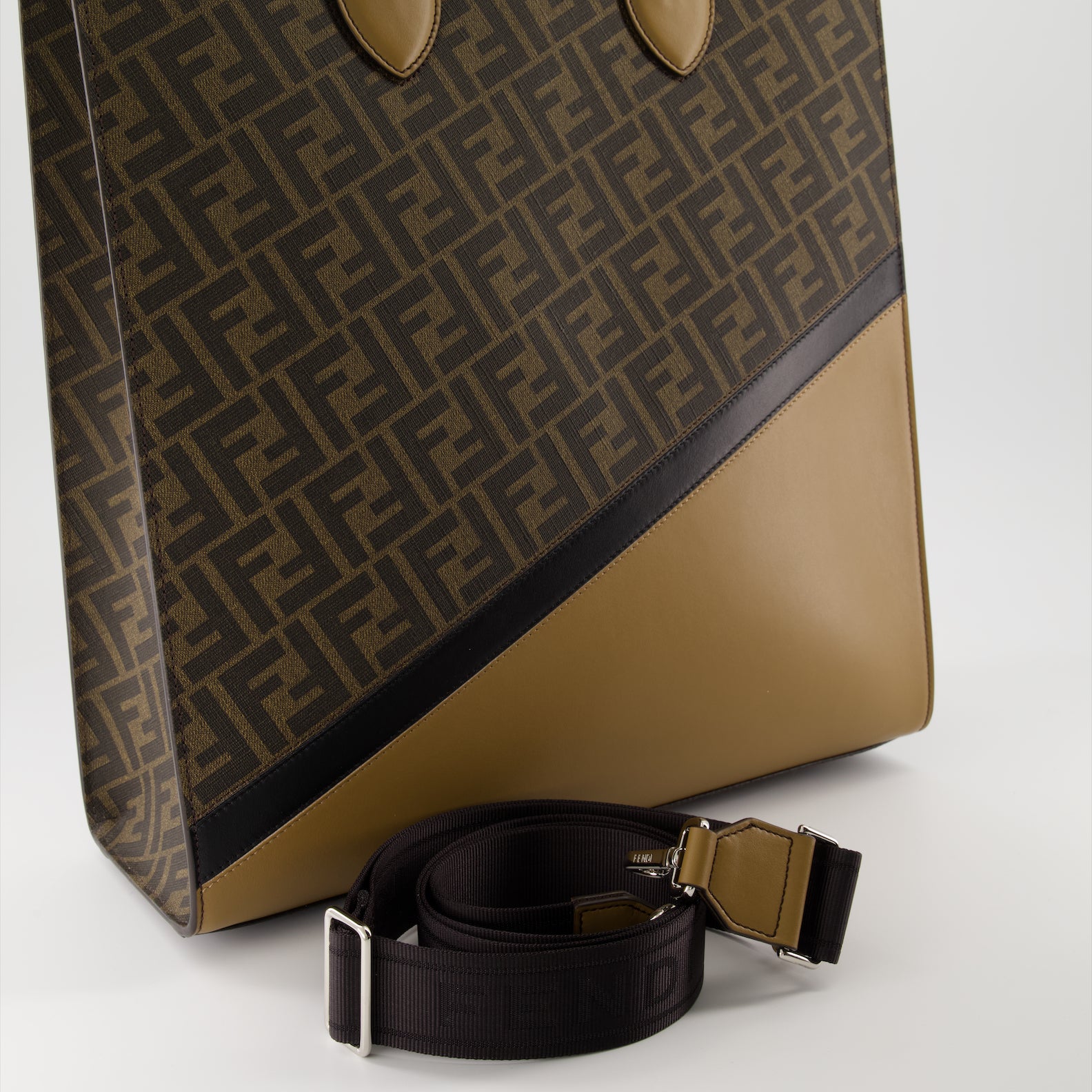 Tote bags Vertical shopping bag Fendi Brown Man