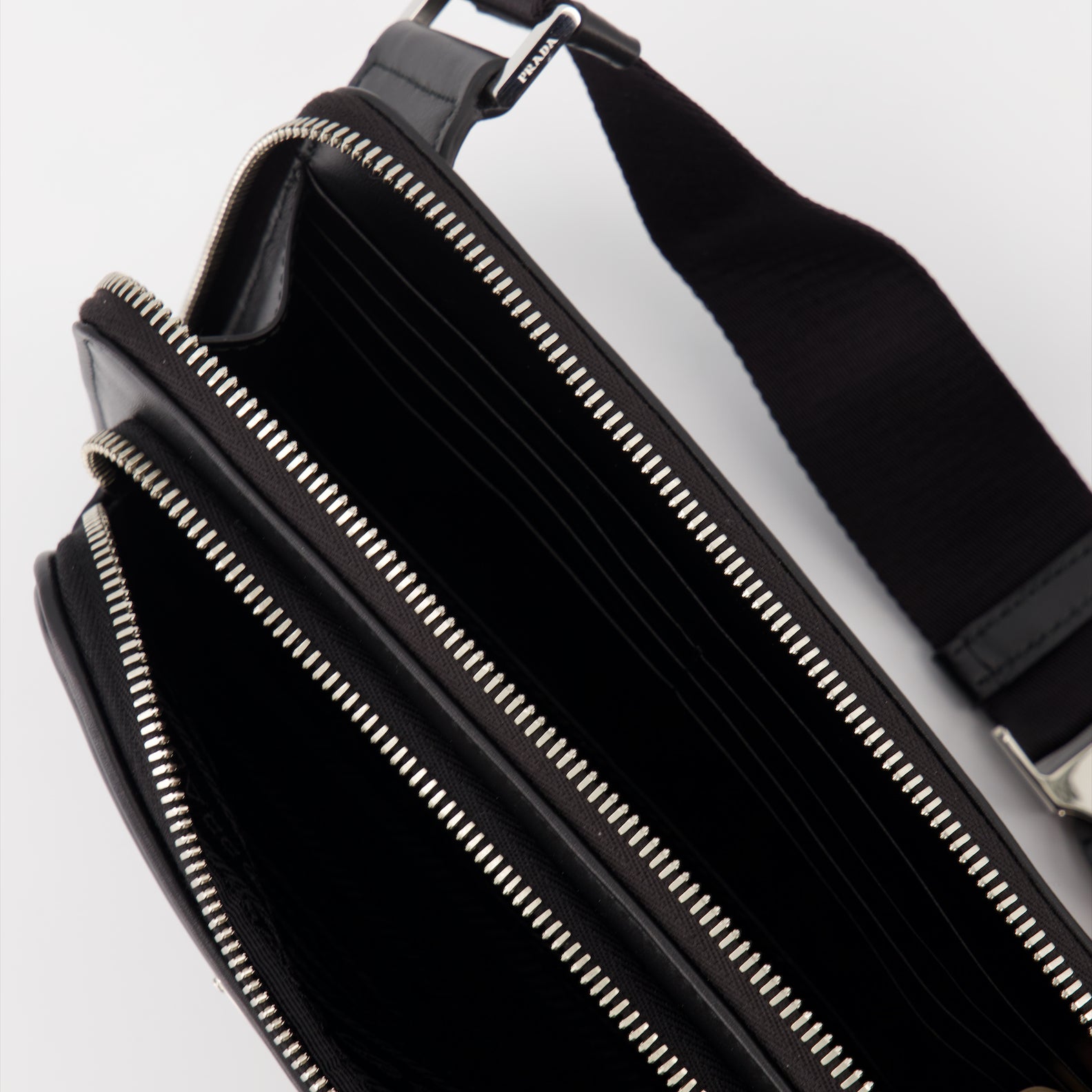 Sacs banane Sac banane en cuir Prada Noir Homme