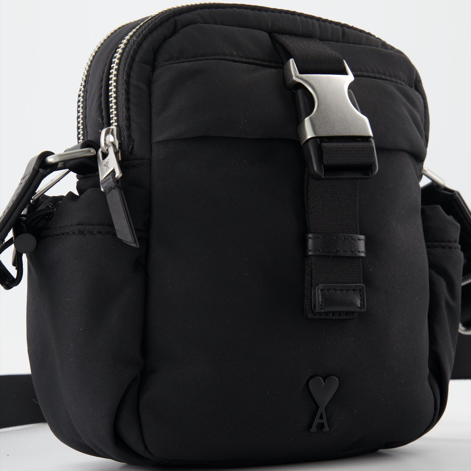 Sacs bandoulière Sac bandoulière en nylon Ami PARIS Noir Homme