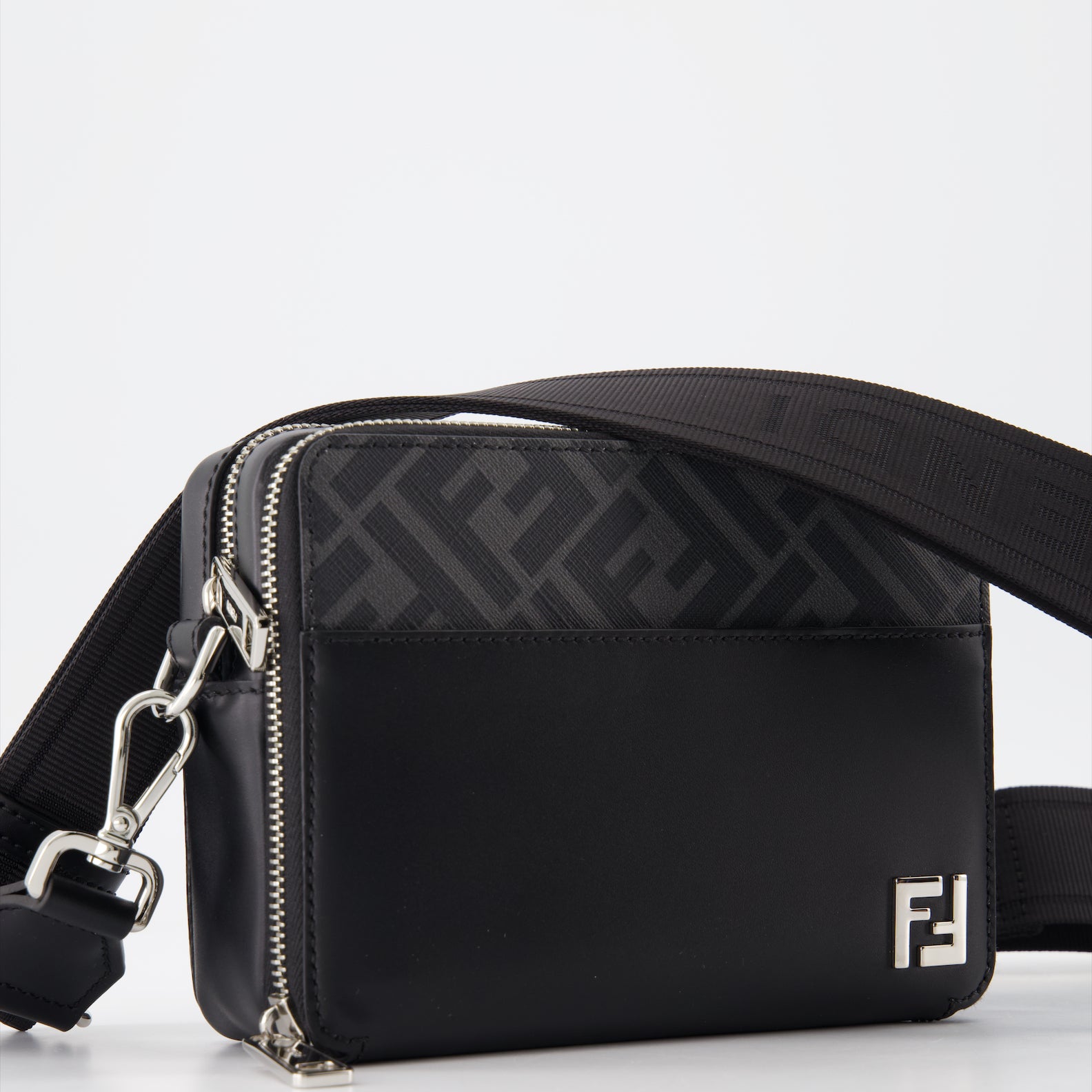 Sacs bandoulière Sac bandoulière Organizer FF Fendi Noir Homme