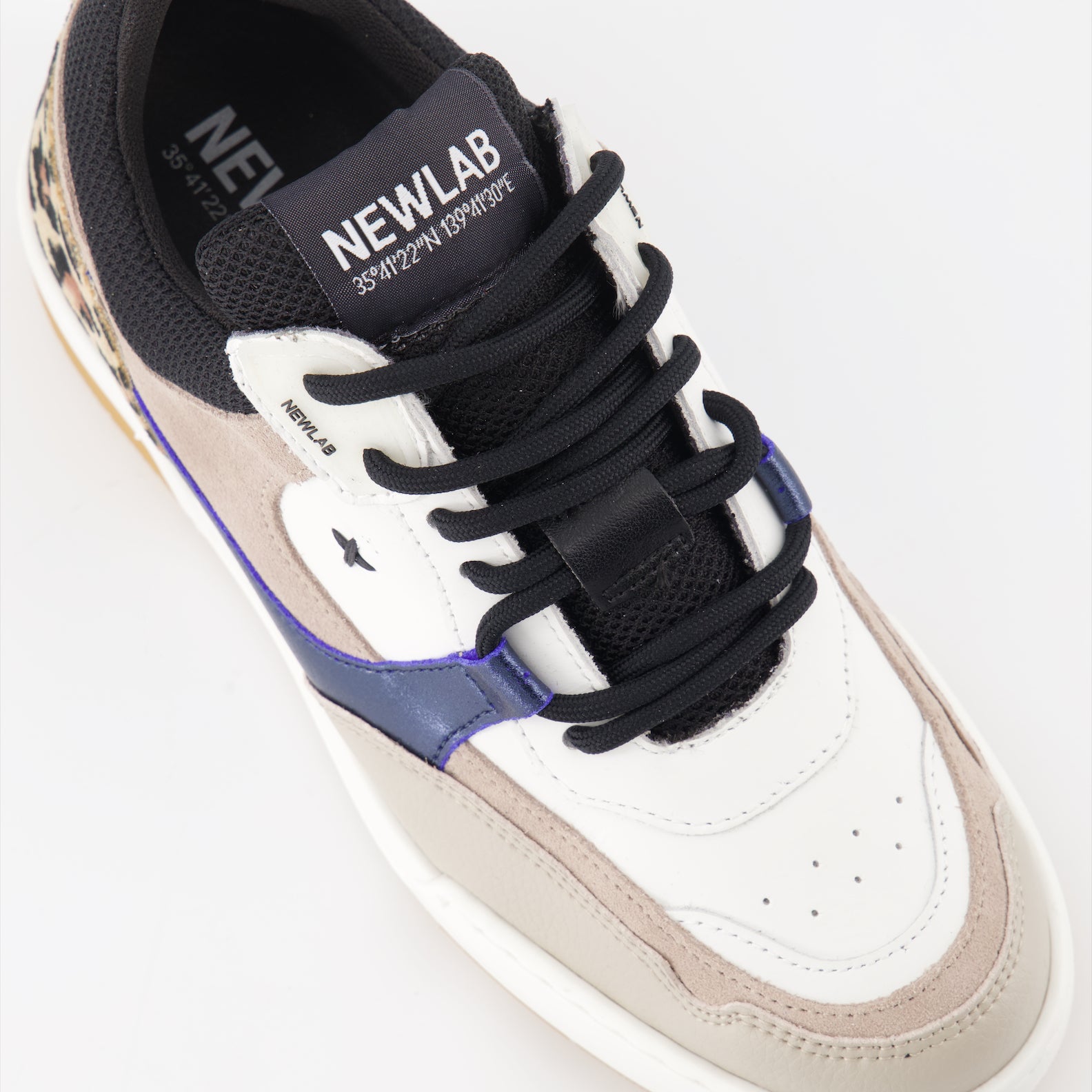 Sneaker Baskets /NL12 New Lab Gris Unisexo