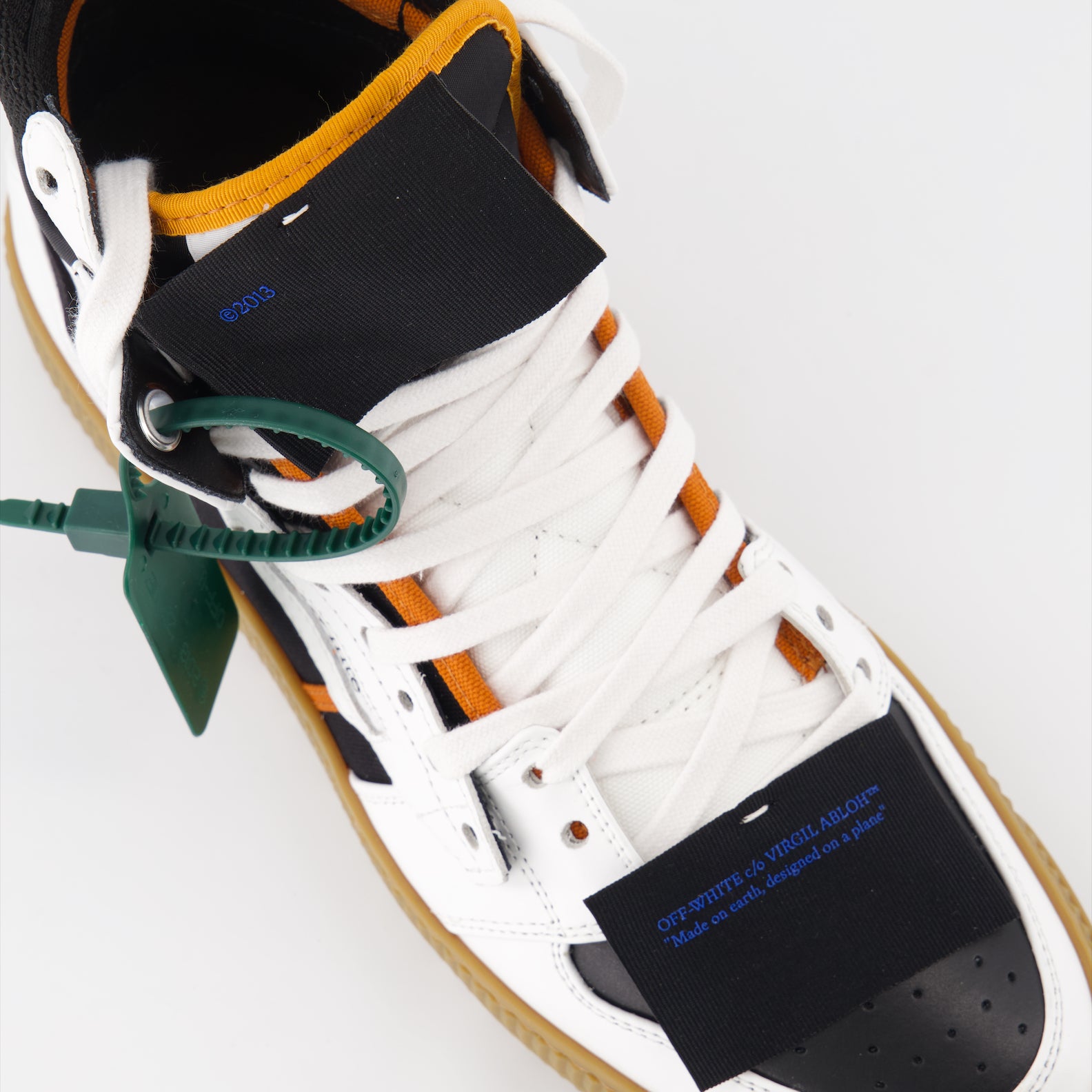 Sneaker Baskets 3.0 Off Court Off-White Negro Homme