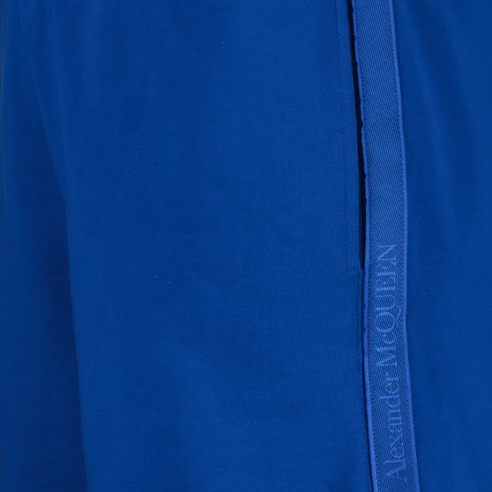 Shorts Short à logo bande Alexander McQueen Bleu Homme