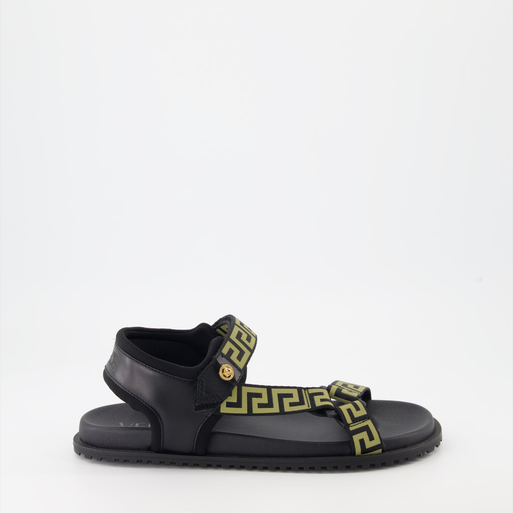 Chaussures ouvertes Sandales Greca Versace Noir Homme