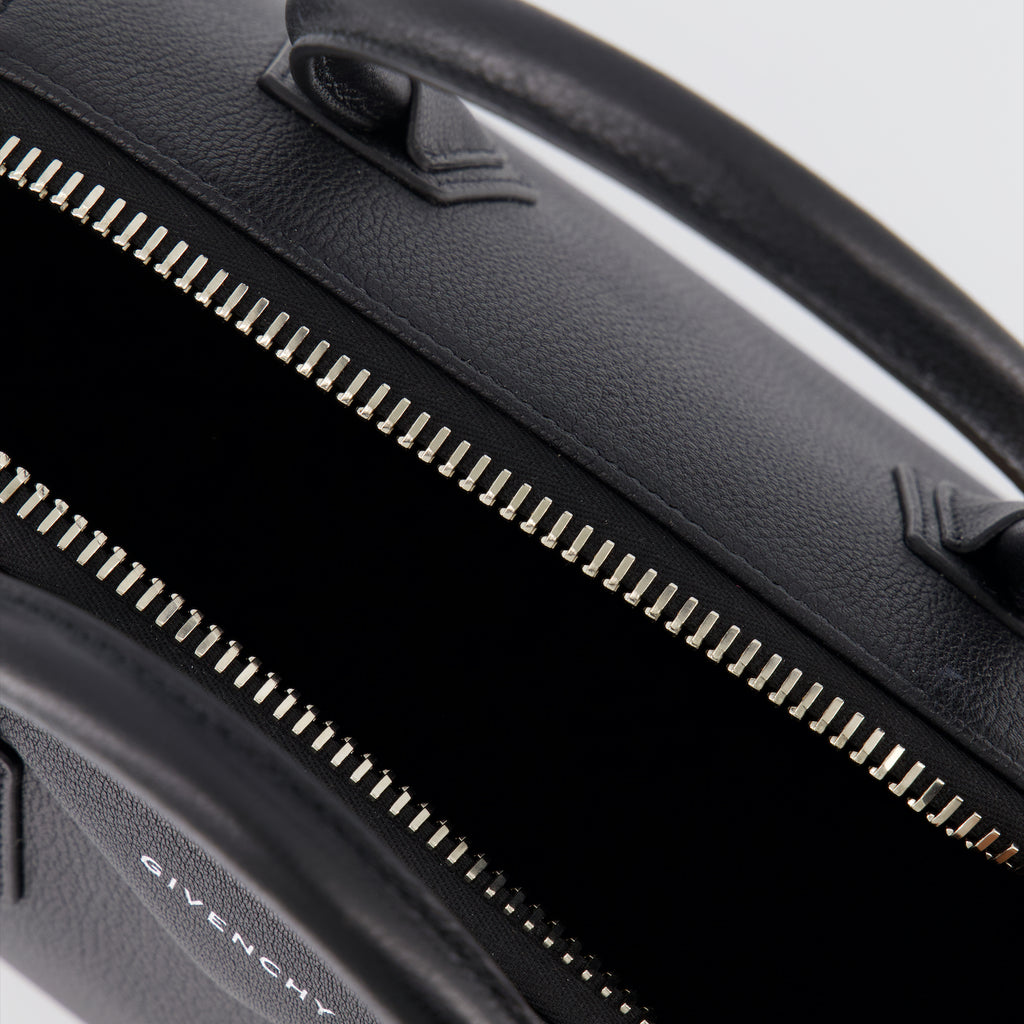 Borse a mano e a spalla Sac Antigona Givenchy Nero Femme