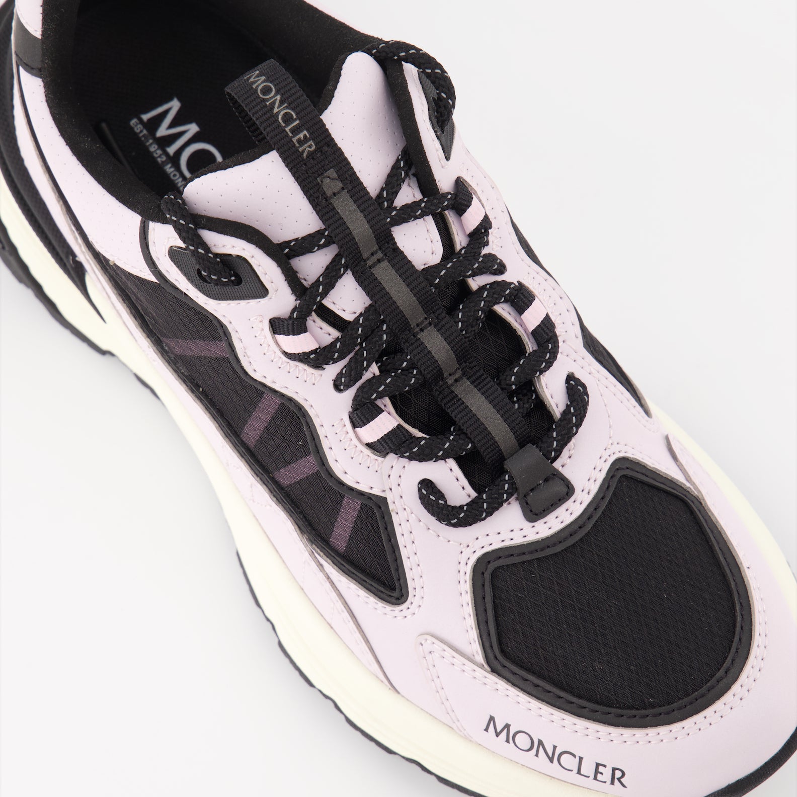 Lite Runner Sneakers