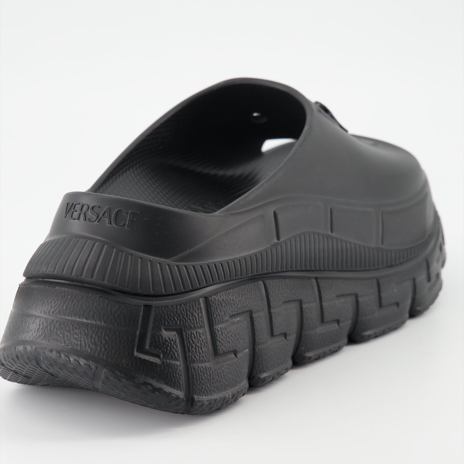 オープントゥシューズ メデューサ '95 スライド Versace 黒 女性