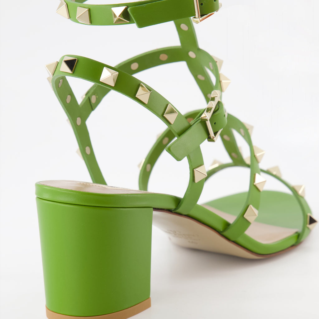 Sapatos abertos Sandales Rockstud Valentino Garavani Verde Femme