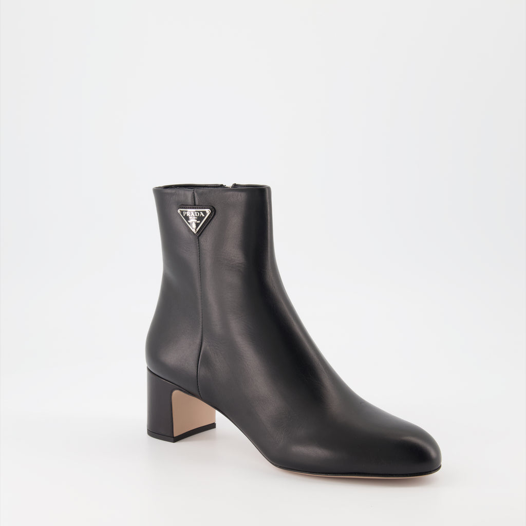 Bottines Bottines en cuir Prada Noir Femme