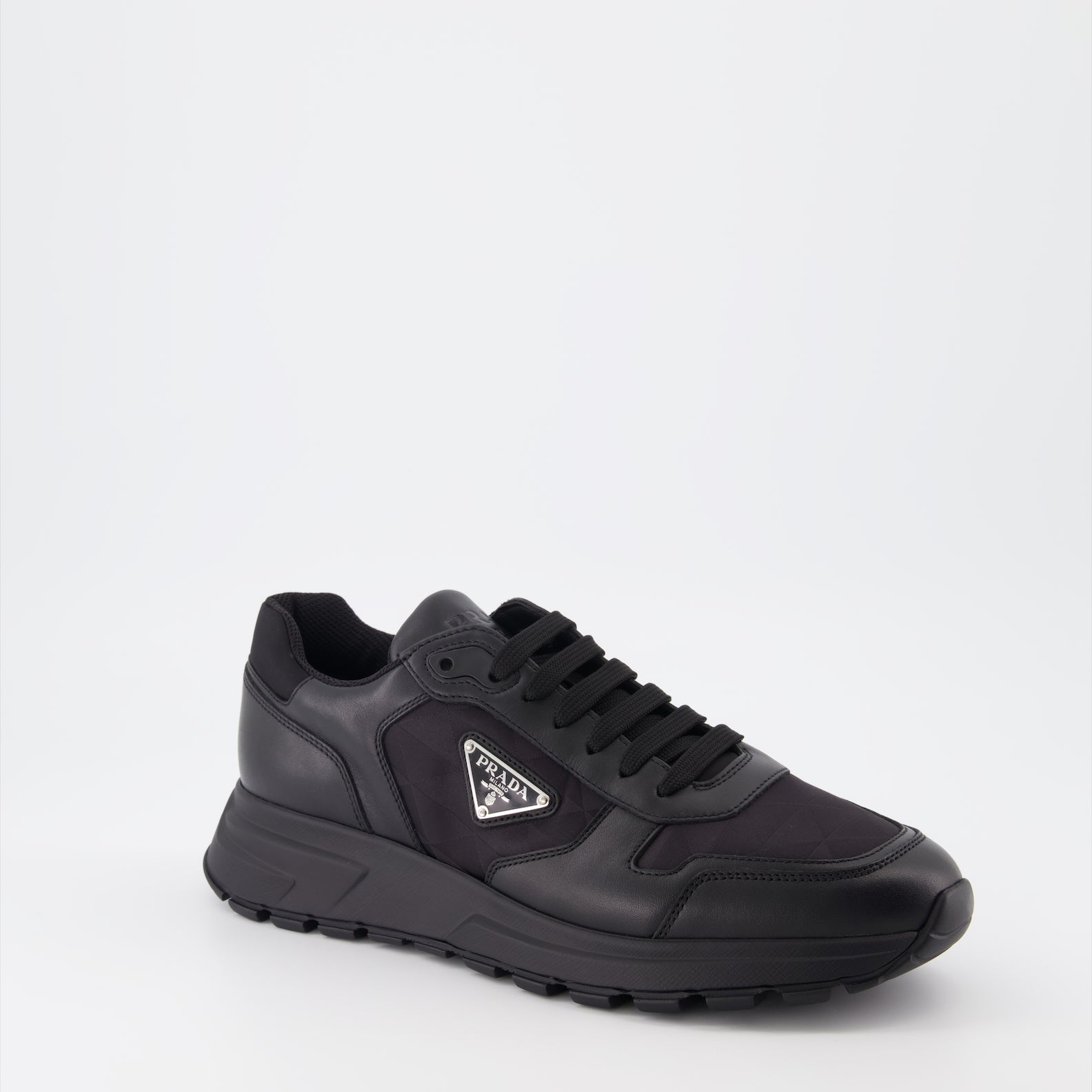 Sneaker Baskets en cuir et Re-Nylon Prada Schwarz Homme
