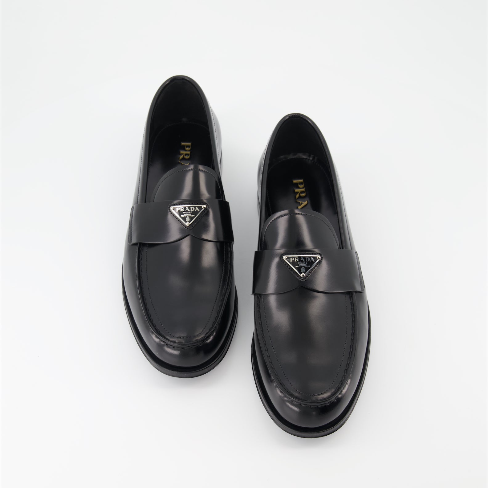 Loafer Mocassins en cuir verni Prada Schwarz Homme