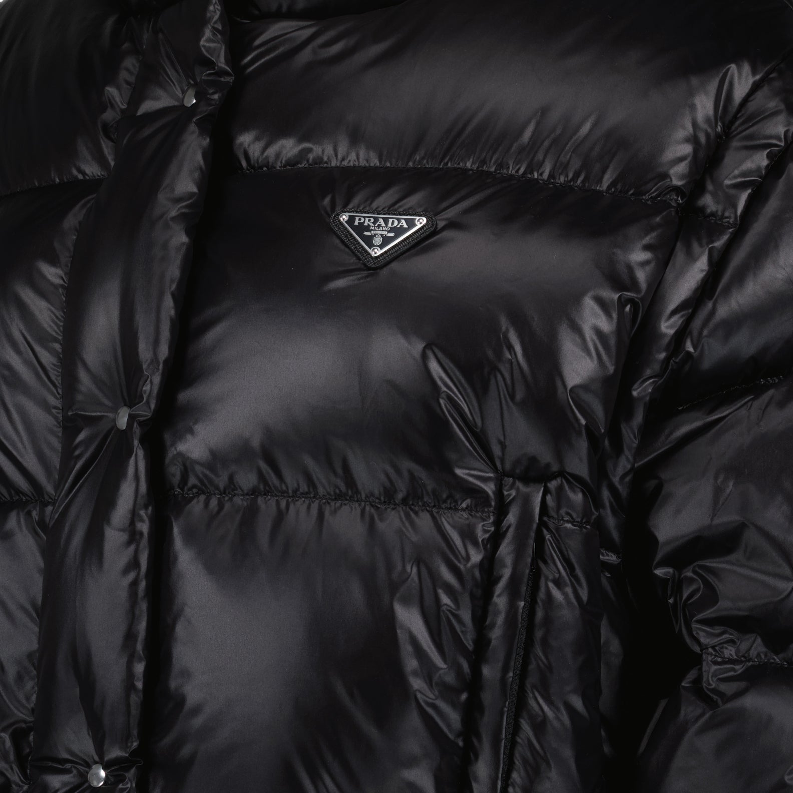 Casacos Doudoune courte en Re-Nylon Prada Preto Femme