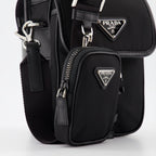 Sacs bandoulière Sac porté épaule en cuir Saffiano Prada Noir Homme